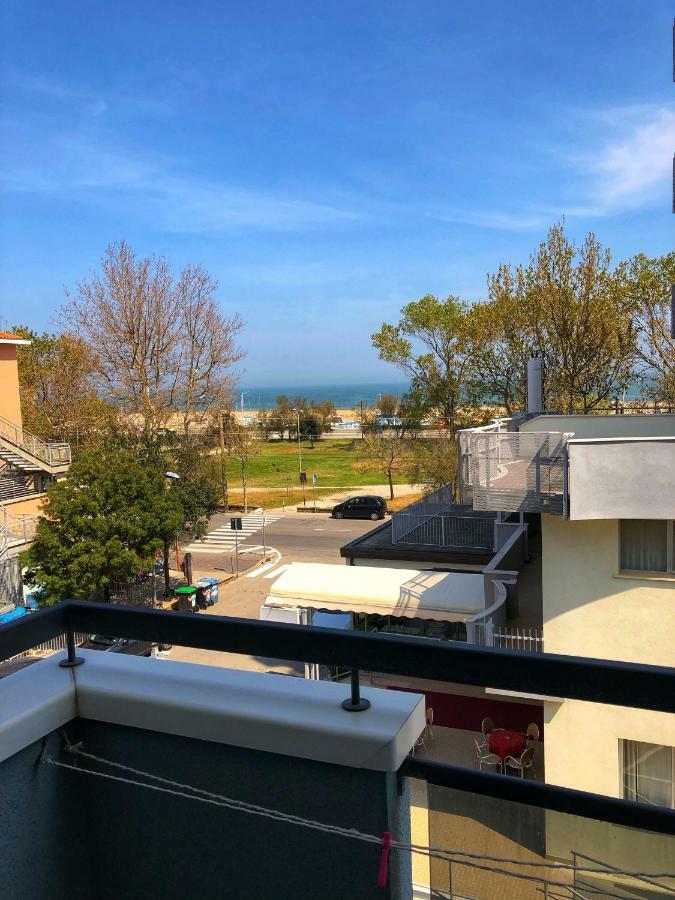 רימיני Hotel Amoha מראה חיצוני תמונה